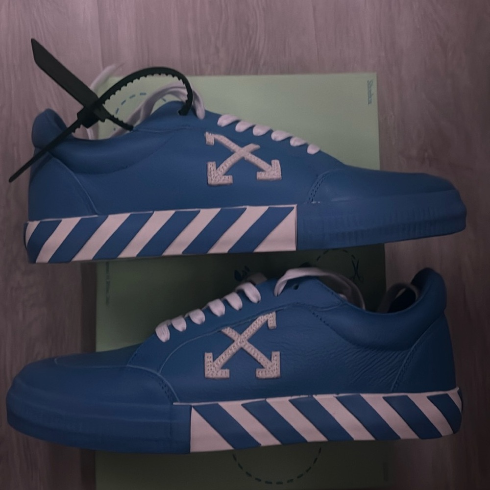 Off white vulc sneakers blue size 12